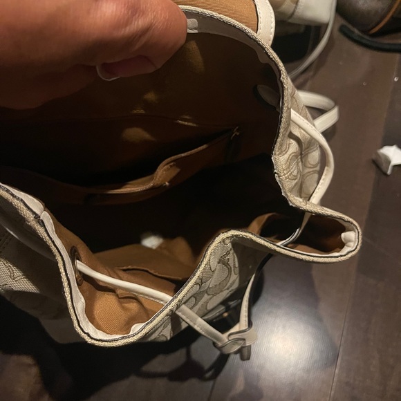 Coach mini back pack - Picture 2 of 3